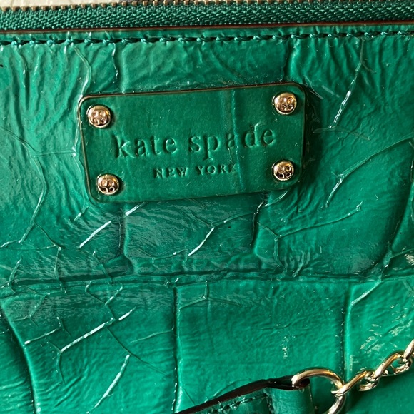 Kate Spade:Byrd Knightbridhed Croc Embossed Emerald Green Shoulder Bag-Gold Tone - Picture 2 of 15